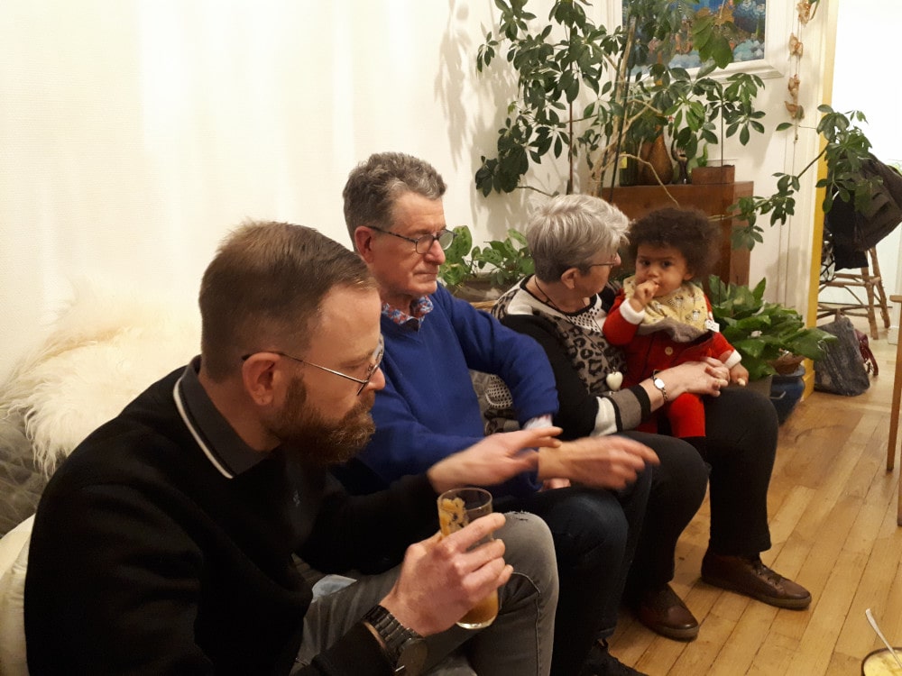 Papa, maman et Boris à l'apéro